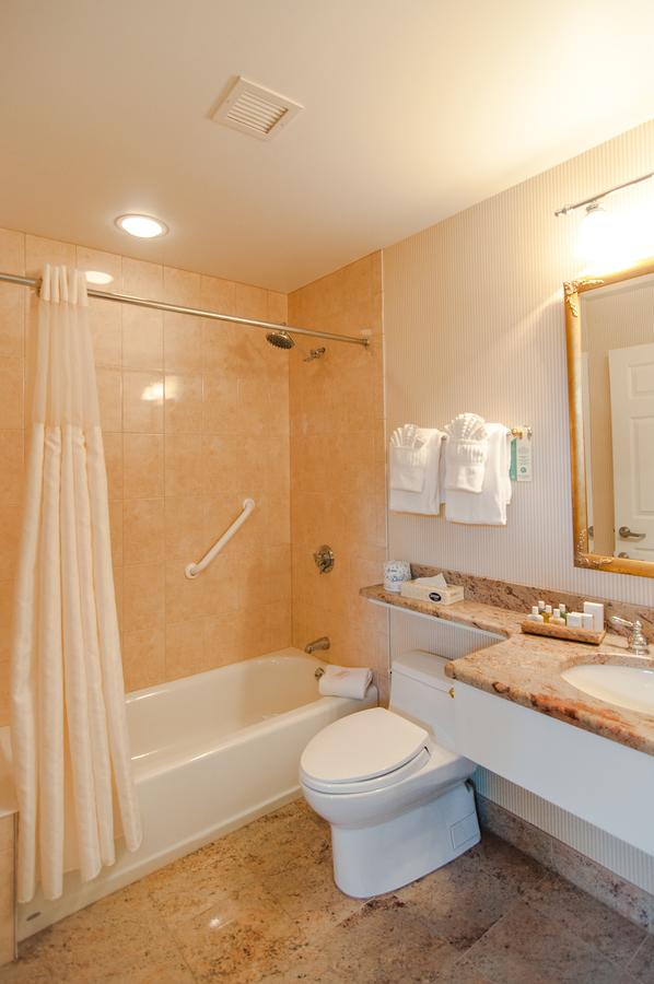 The Hotel Northampton - thumb 1