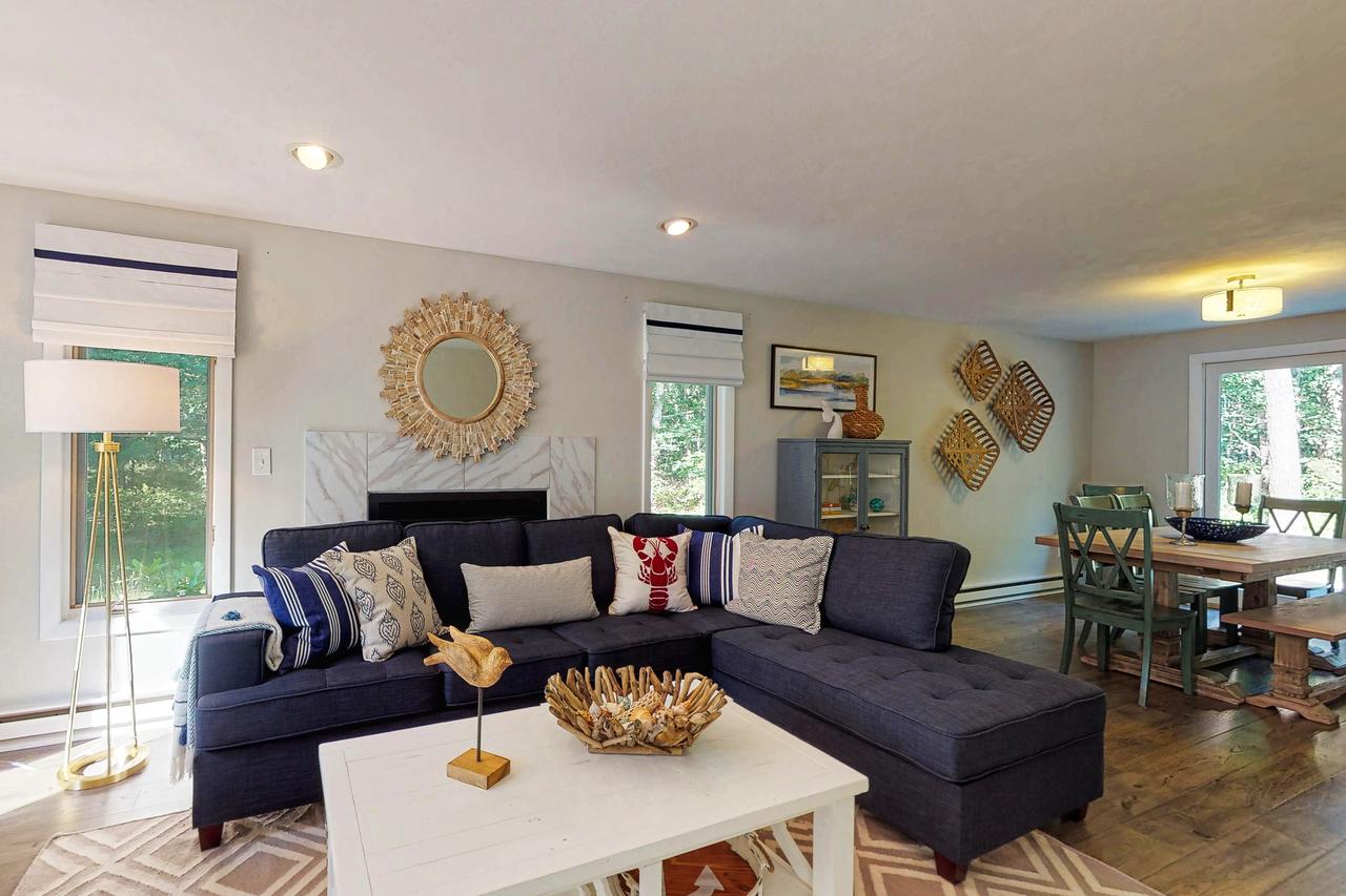 3 Bed 2 Bath Vacation Home In West Tisbury - thumb 17