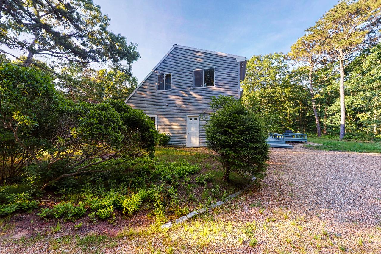 3 Bed 2 Bath Vacation Home In West Tisbury - thumb 15