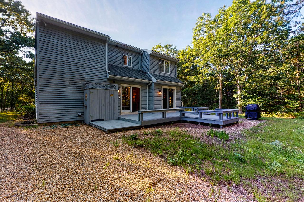 3 Bed 2 Bath Vacation Home In West Tisbury - thumb 5