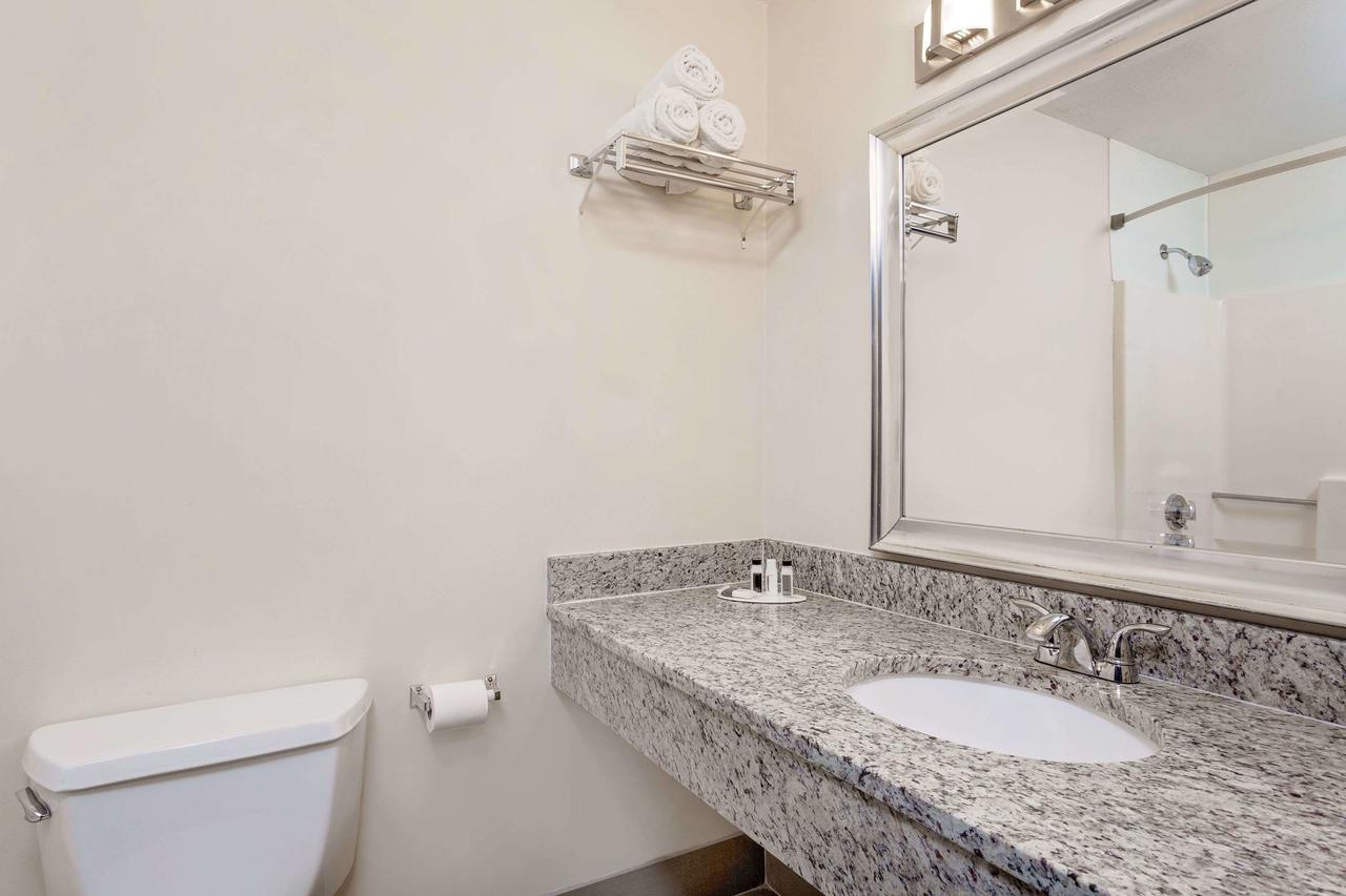 Days Inn By Wyndham Shrewsbury Worcester - thumb 24