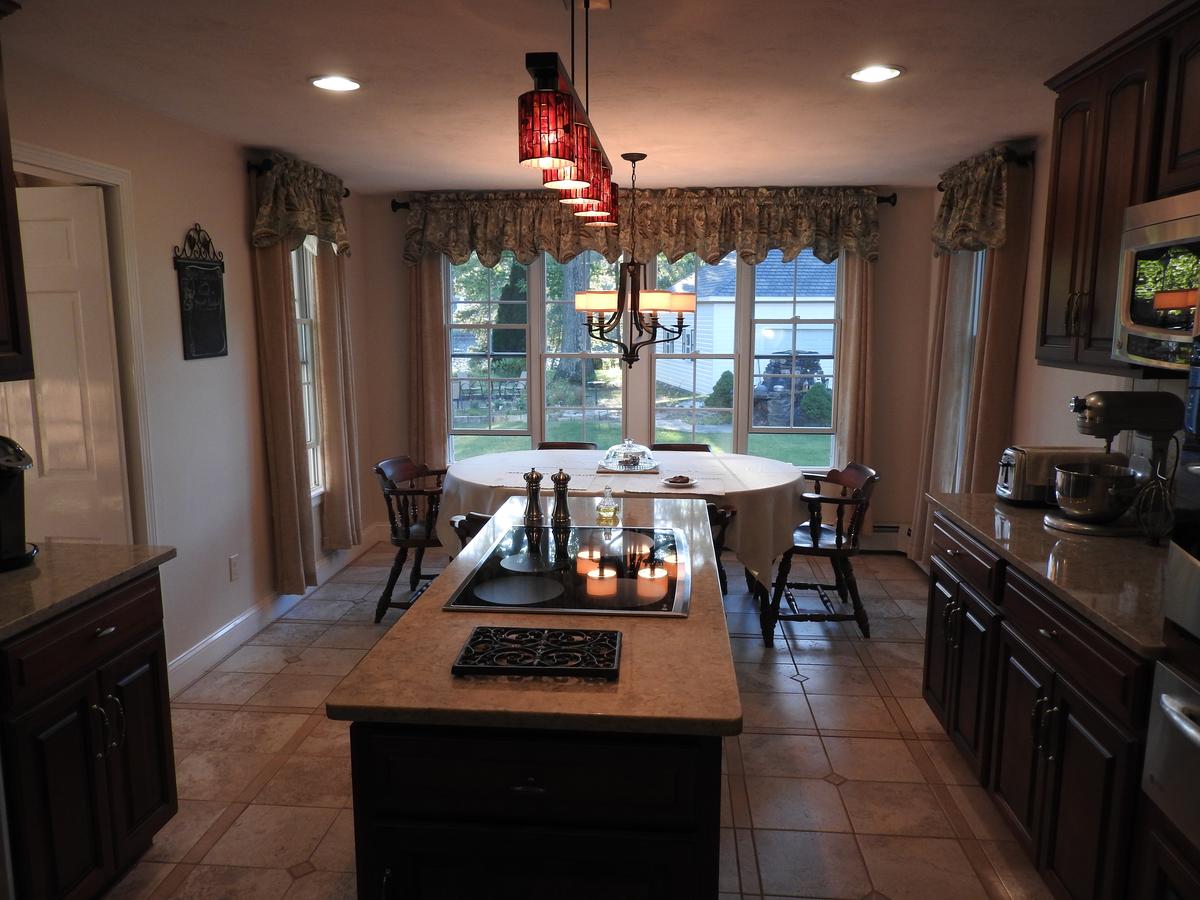 Chateau Du Lac Bed And Breakfast - thumb 15