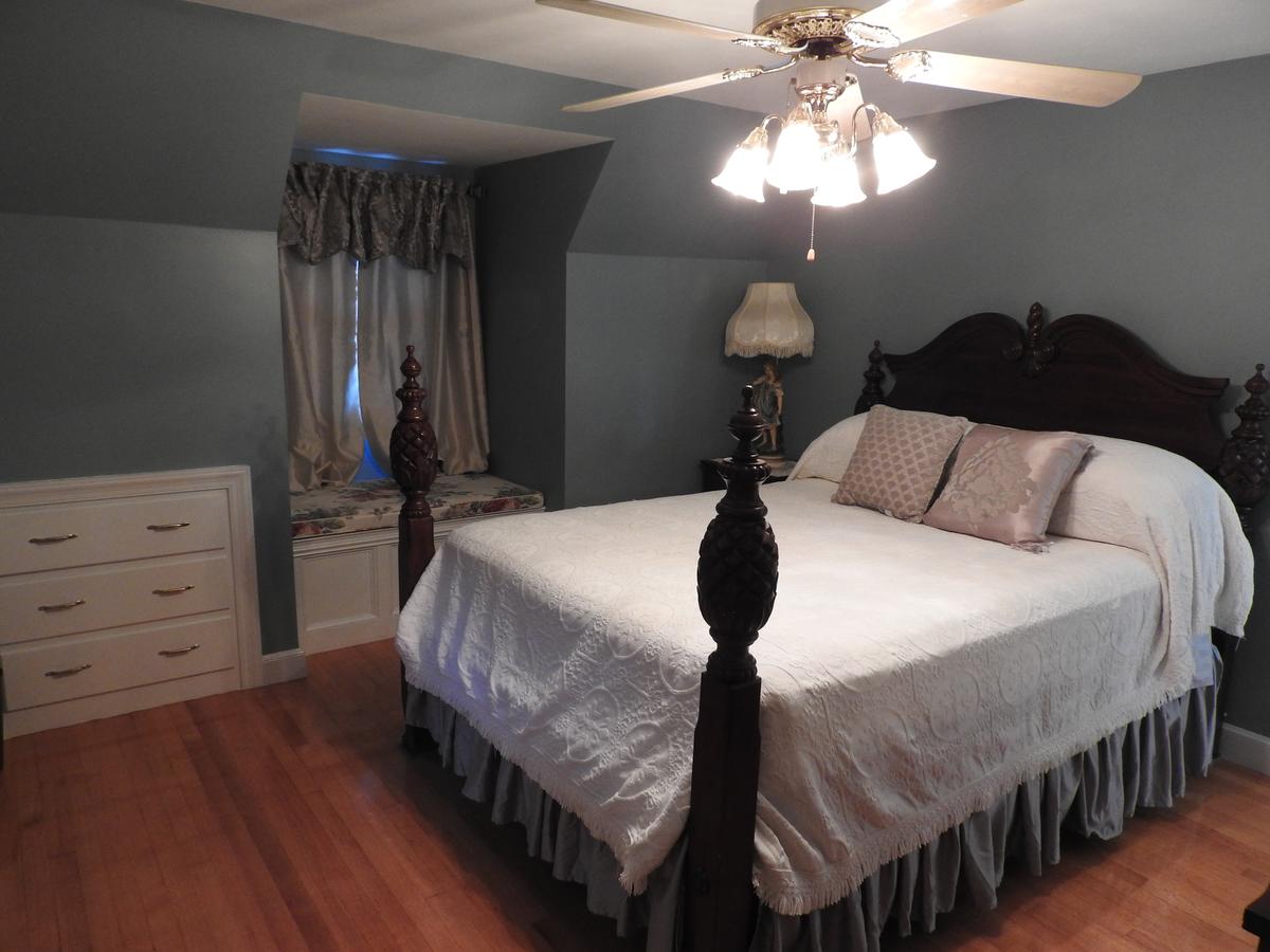 Chateau Du Lac Bed And Breakfast - thumb 0