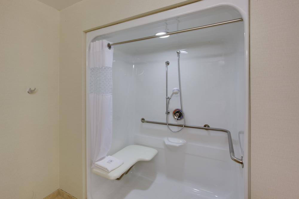 Hampton Inn Auburn - thumb 9