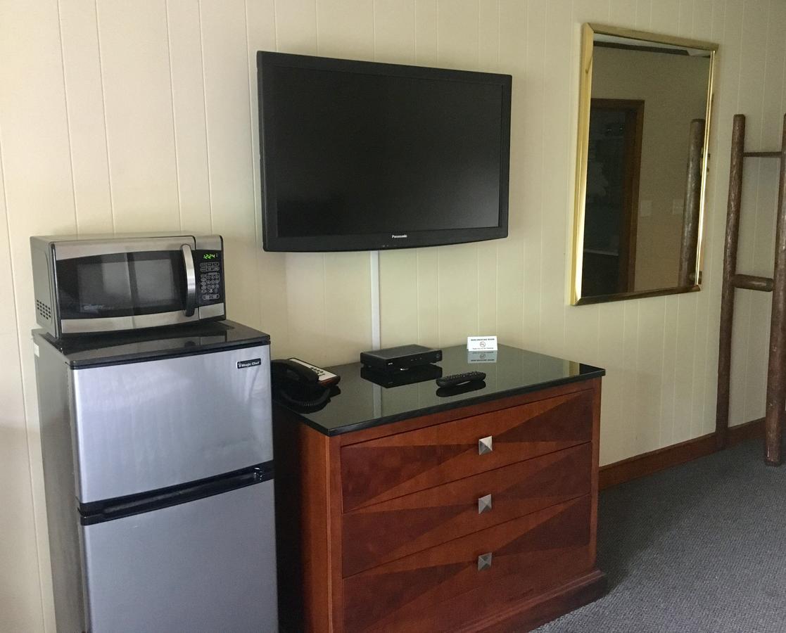 Colonial Traveler Inn - thumb 3