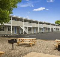 Days Inn by Wyndham West Yarmouth/Hyannis Cape Cod Area - Tourism Bookings