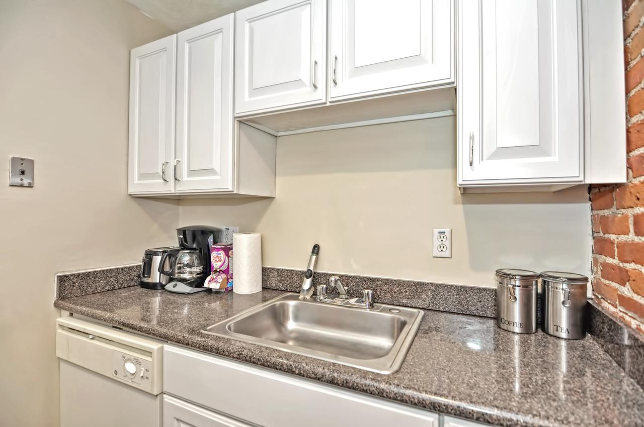 Back Bay Apartments By Barsala - thumb 4