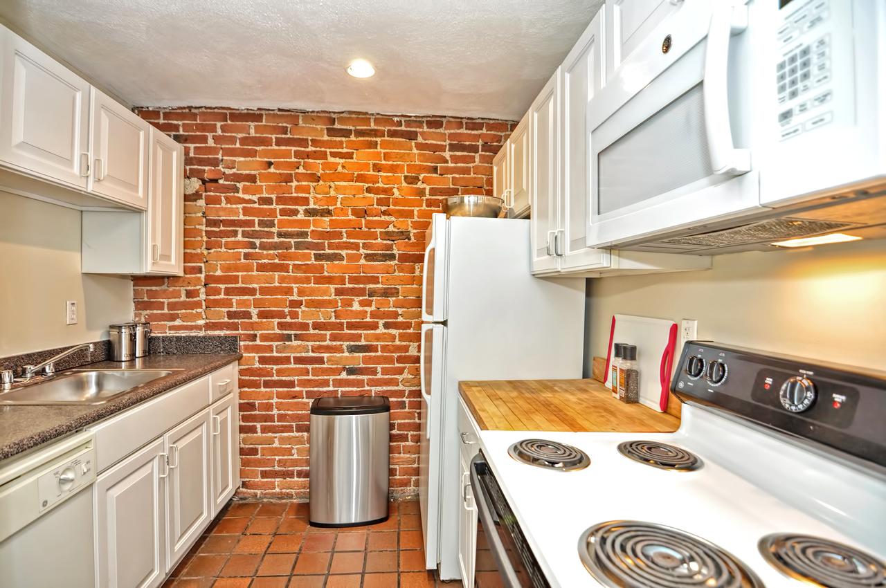 Back Bay Apartments By Barsala - thumb 11