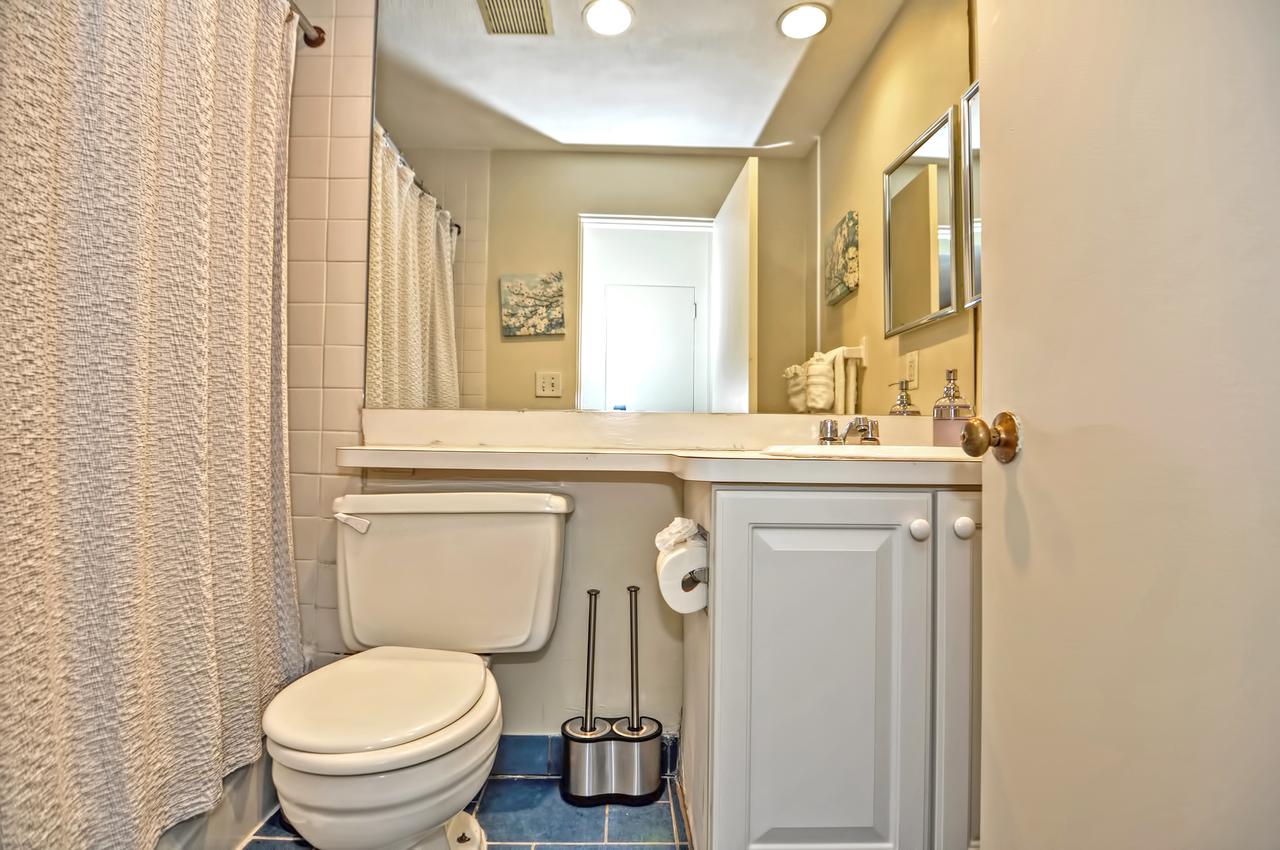 Back Bay Apartments By Barsala - thumb 12