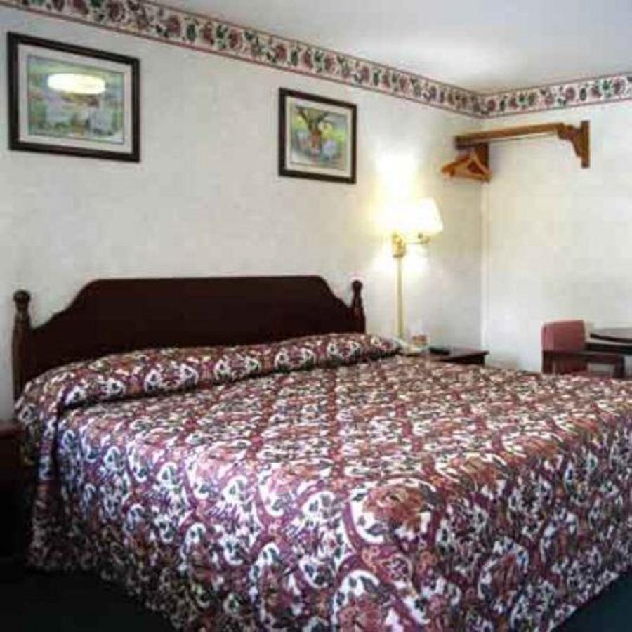 Lenox Inn - thumb 8