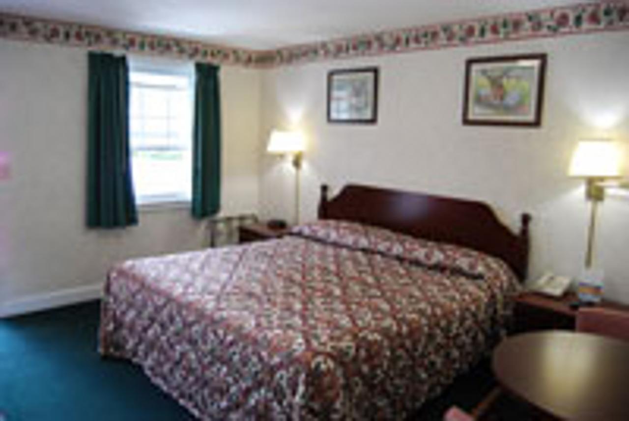 Lenox Inn - thumb 6