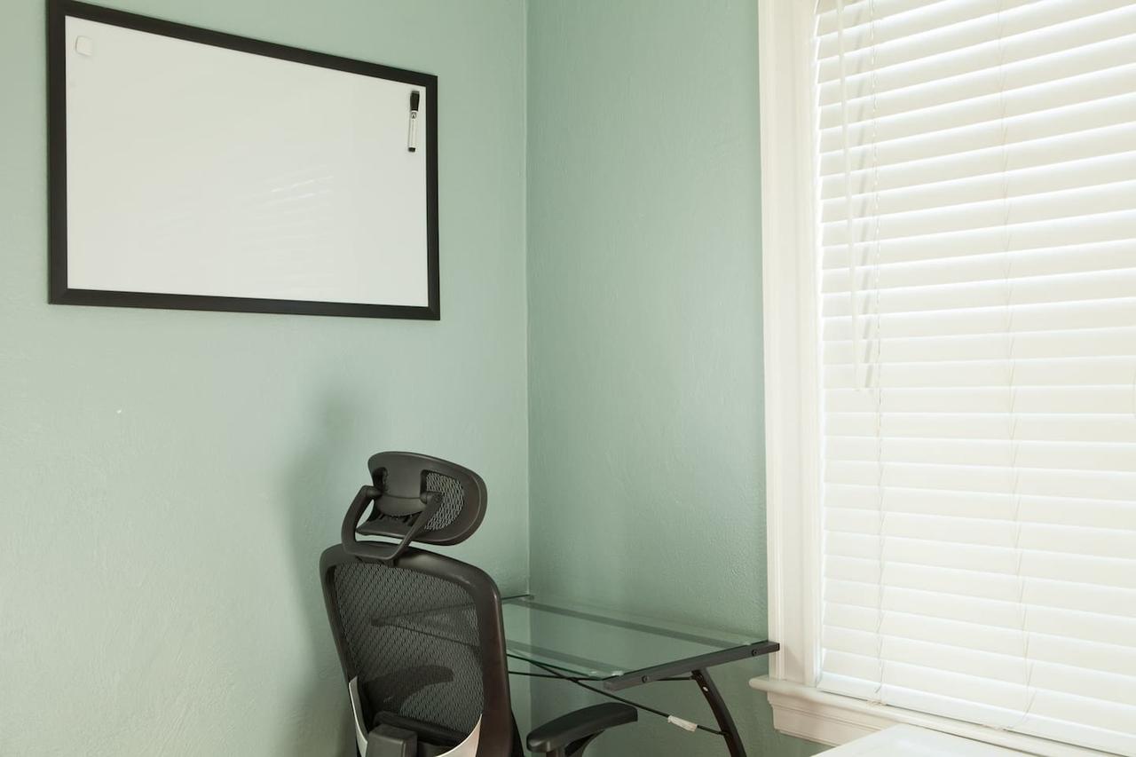 Family Friendly Minutes To Downtown, University & Hospital - thumb 2