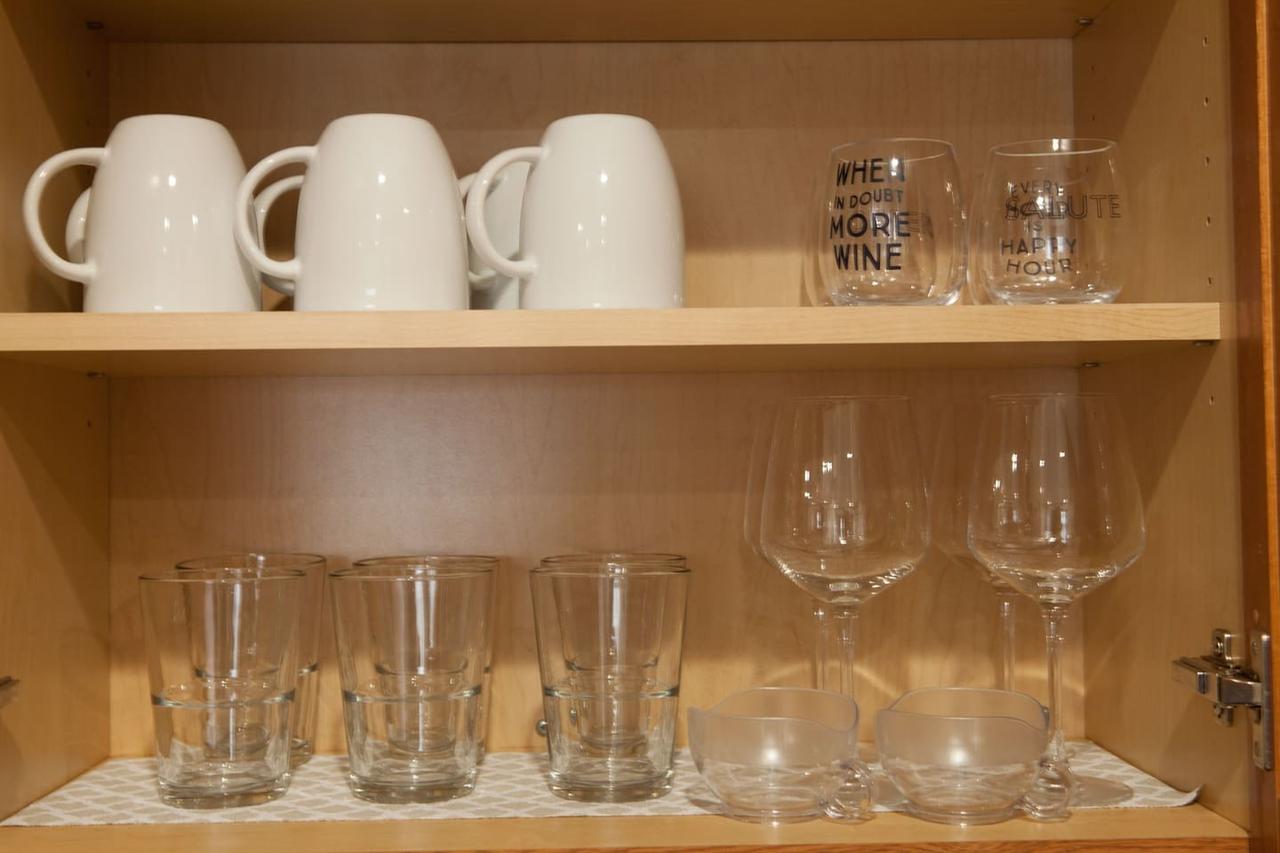 Family Friendly Minutes To Downtown, University & Hospital - thumb 7