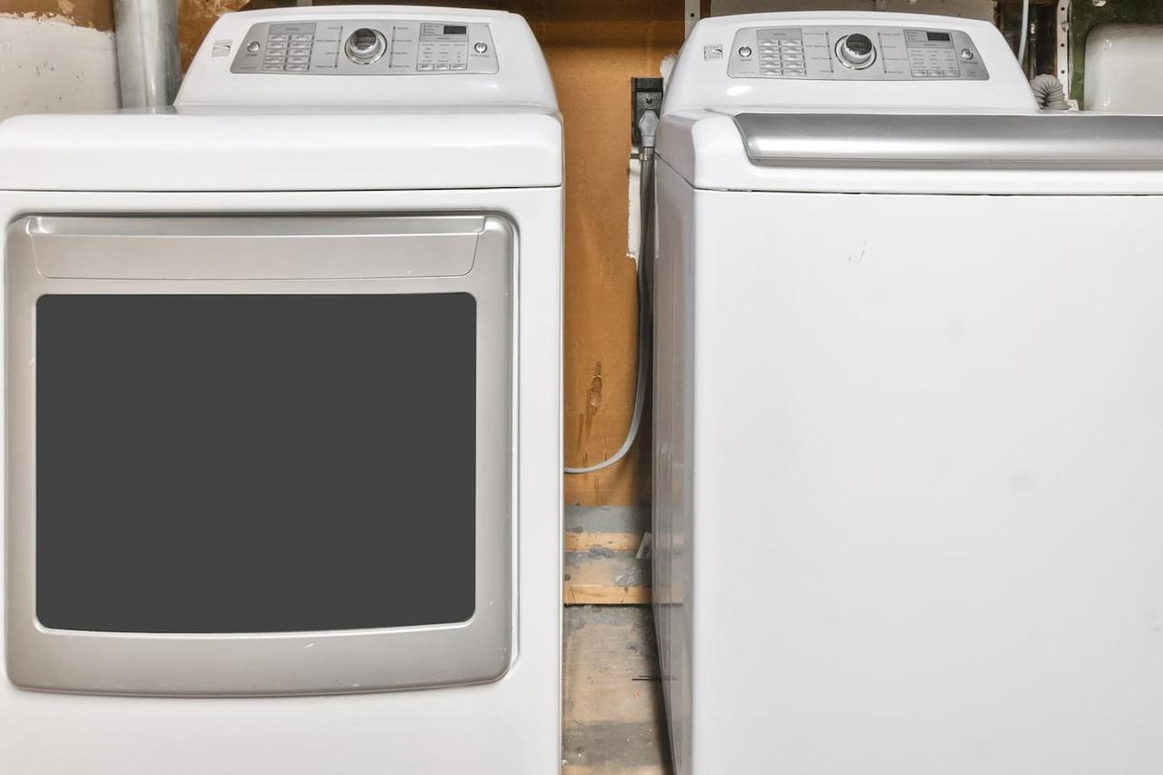 Family Friendly Minutes To Downtown, University & Hospital - thumb 10