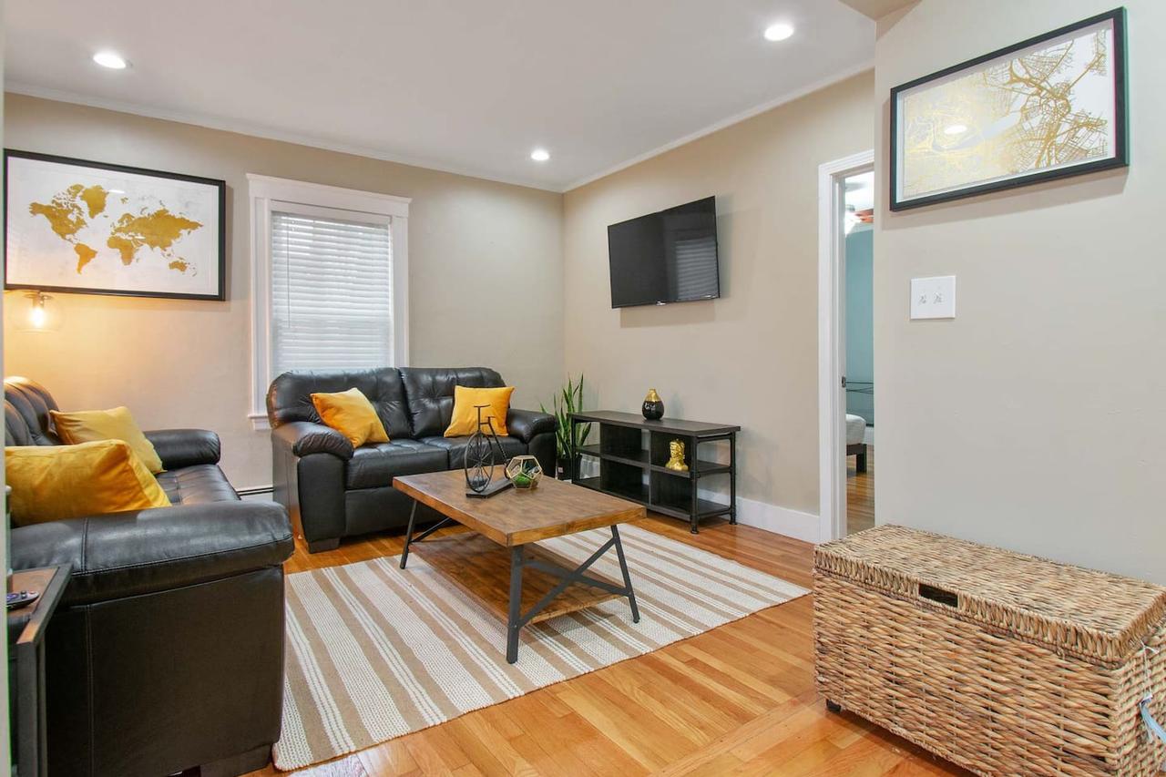 Family Friendly Minutes To Downtown, University & Hospital - thumb 0