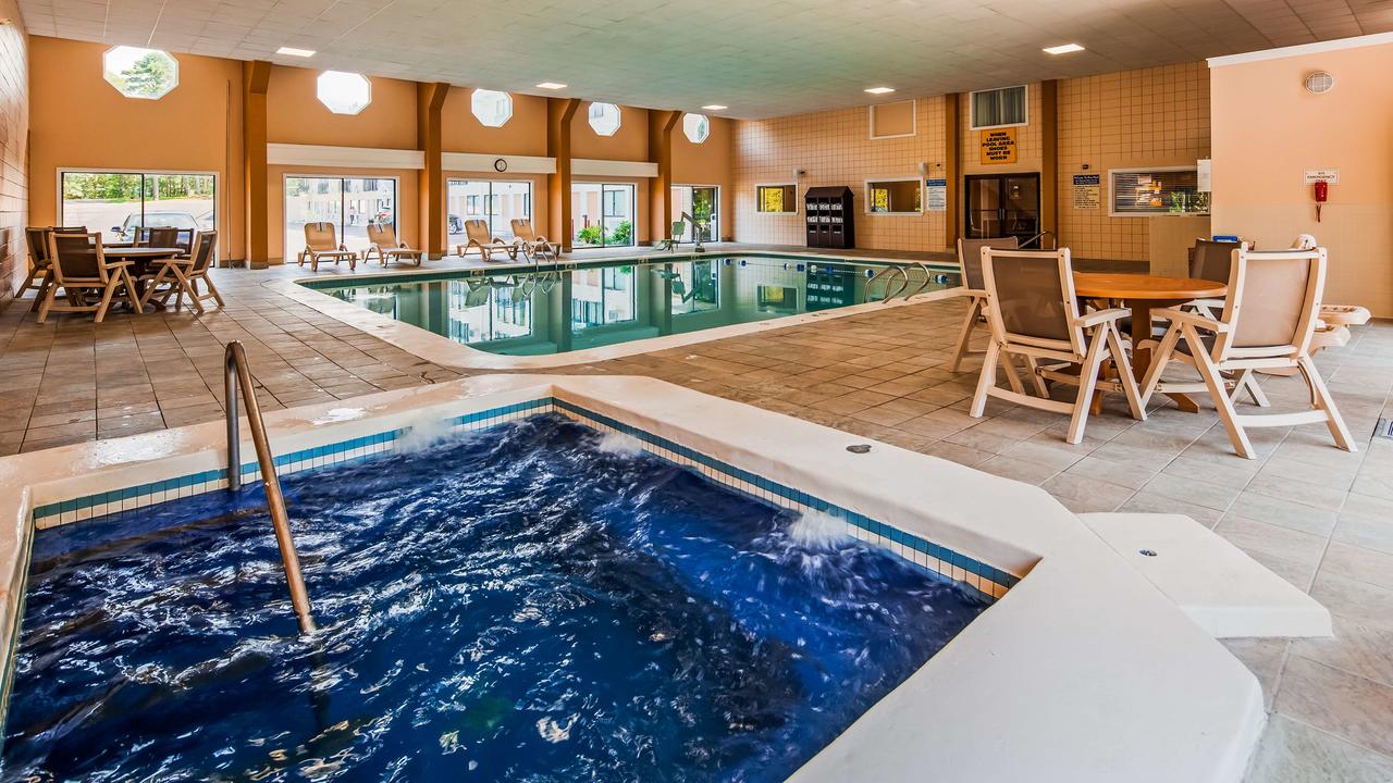 Best Western Cape Cod Hotel - thumb 10