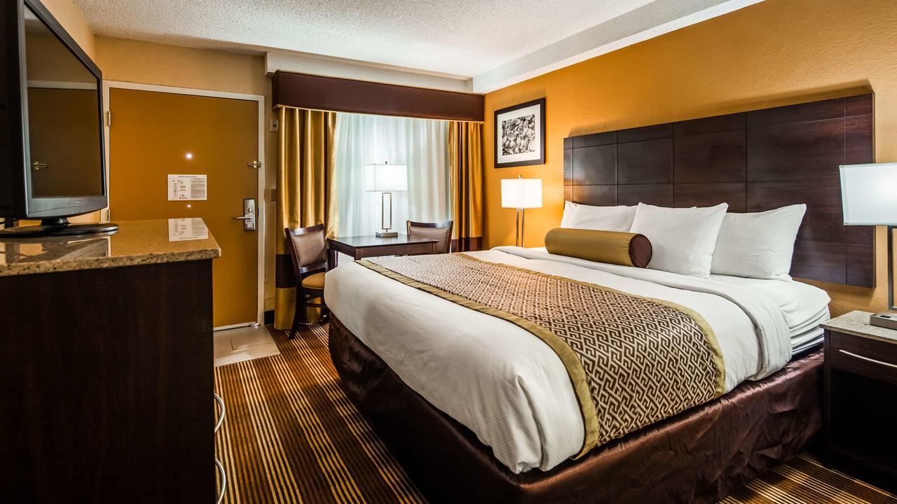 Best Western Cape Cod Hotel - thumb 5
