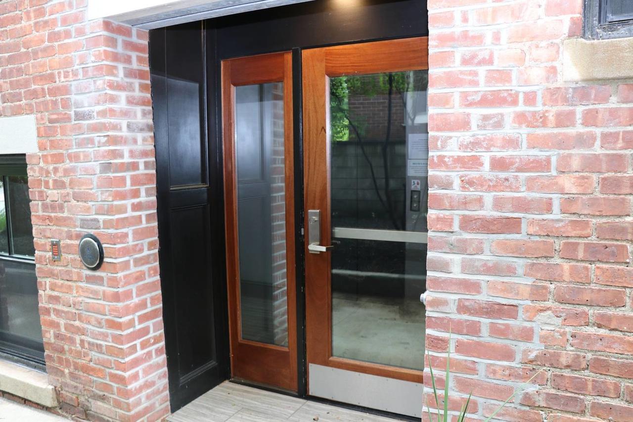 A Stylish Stay W/ A Queen Bed, Heated Floors.. #35 - thumb 21