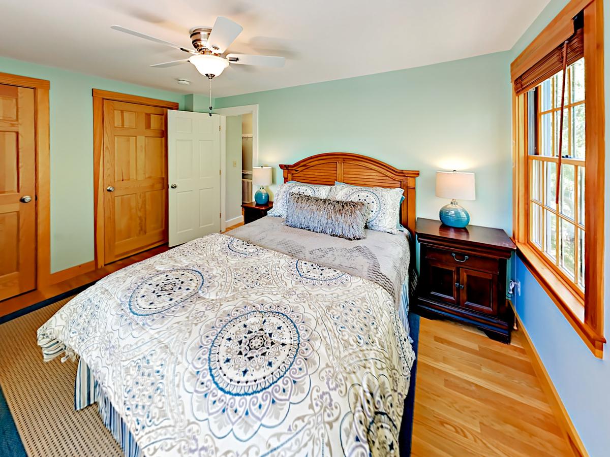 32 Crosby Lane Home - thumb 2