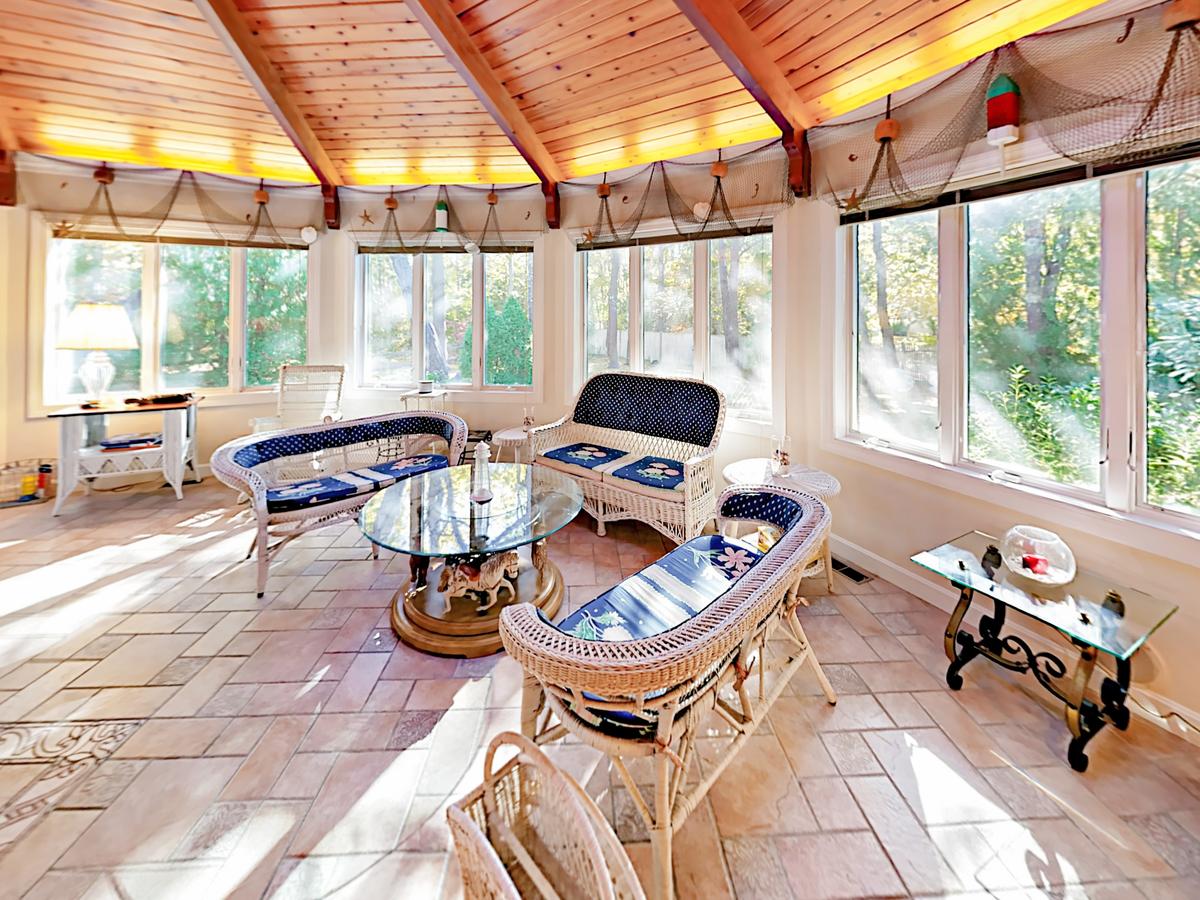 49 Brooks Rd Home - thumb 3