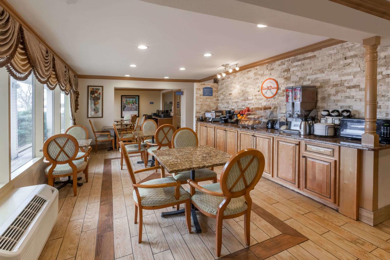 Howard Johnson By Wyndham Romulus Detroit Metro Airport - thumb 39