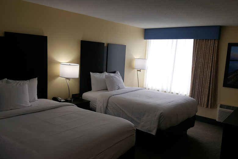 Days Inn & Suites By Wyndham Grand Rapids Near Downtown - thumb 4