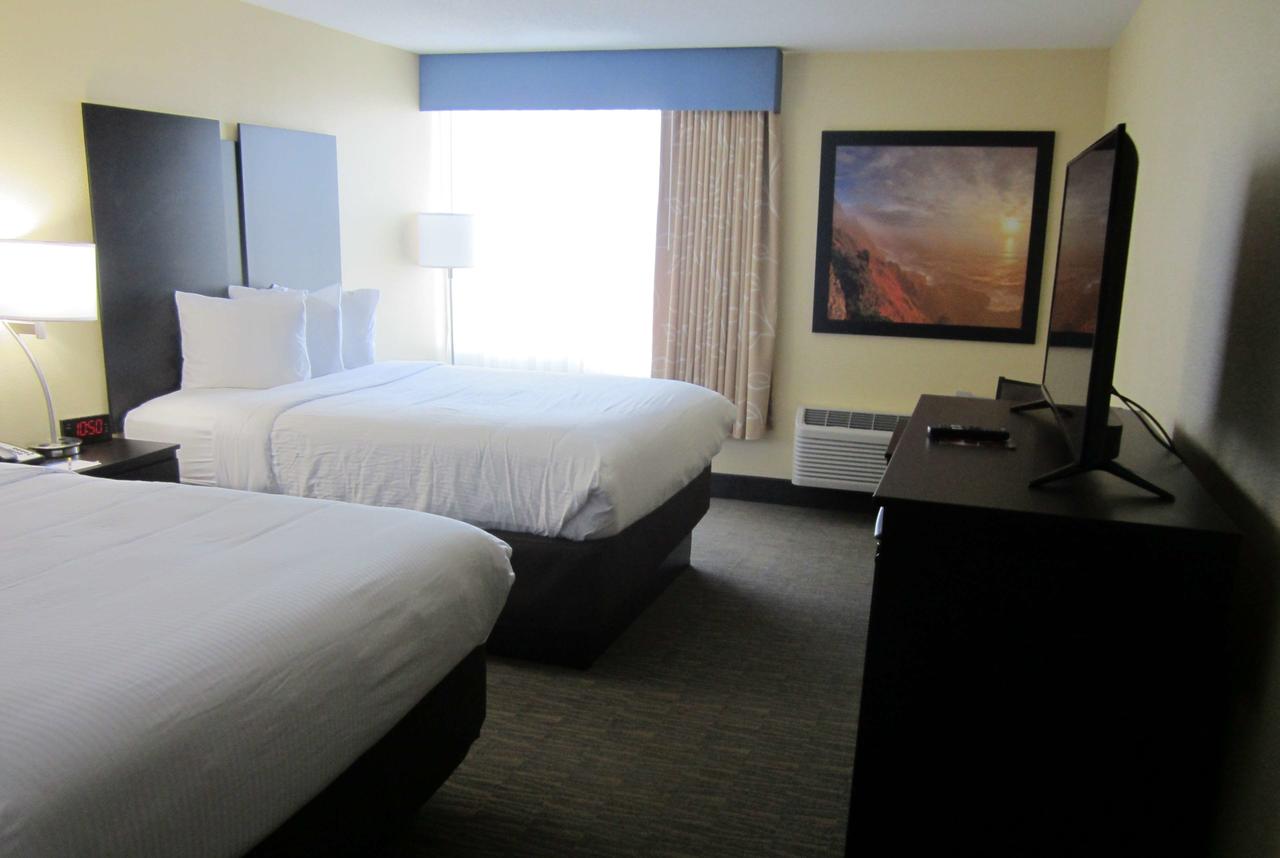 Days Inn & Suites By Wyndham Grand Rapids Near Downtown - thumb 16
