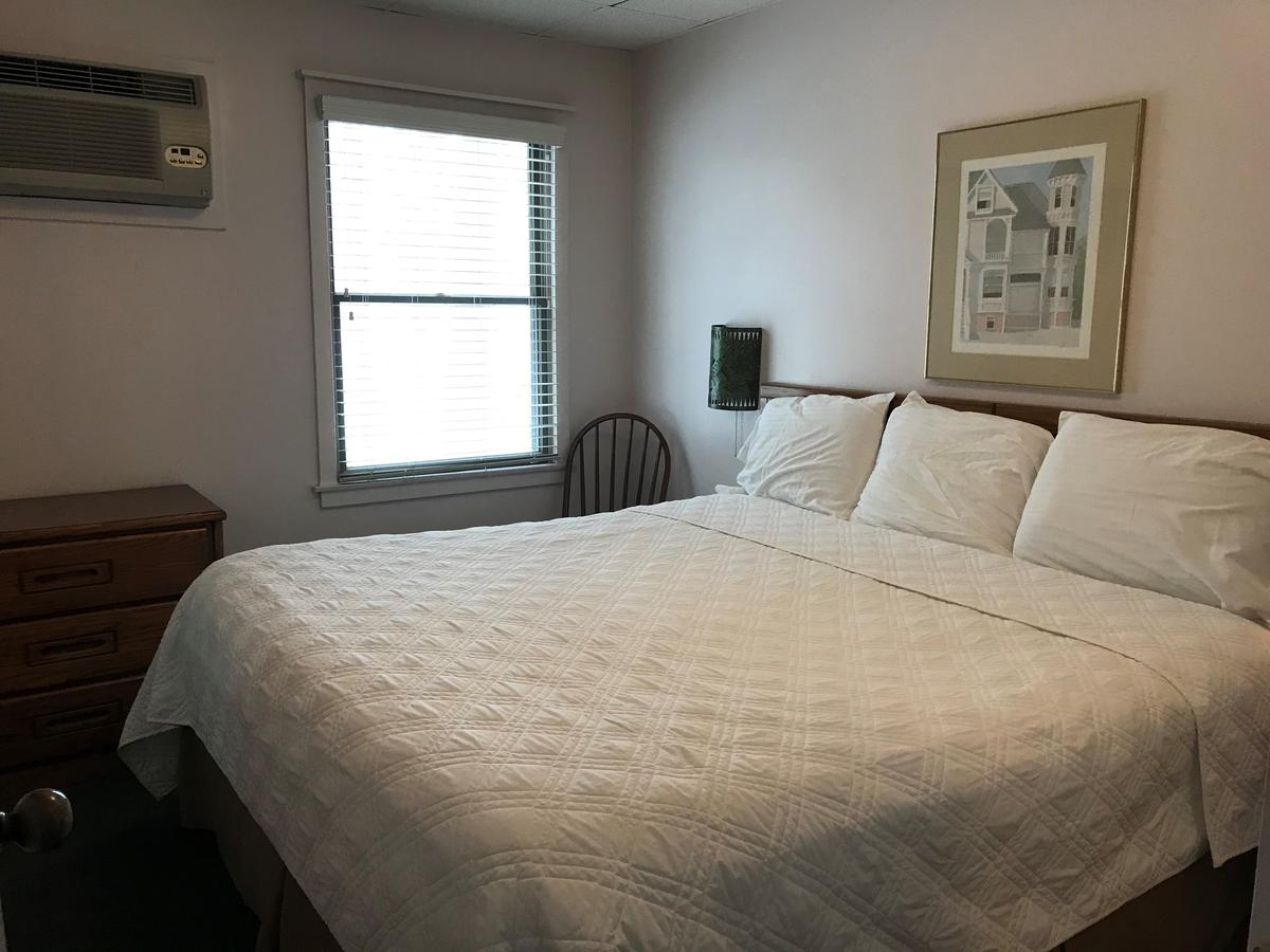 Traverse Bay Inn - thumb 15