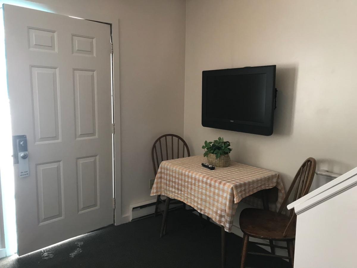 Traverse Bay Inn - thumb 5