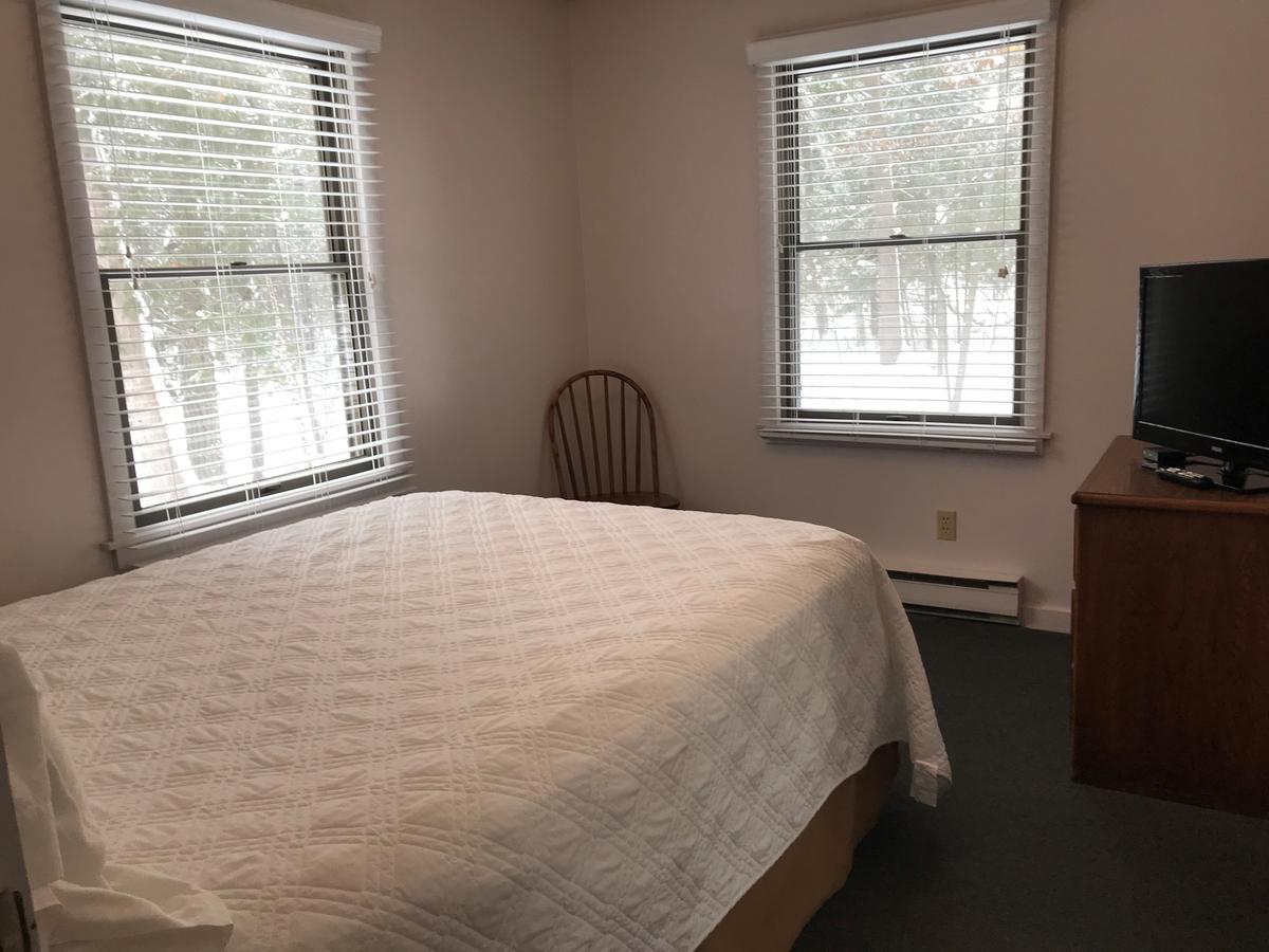 Traverse Bay Inn - thumb 14