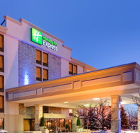 Holiday Inn Express Flint-Campus Area - Tourism Bookings