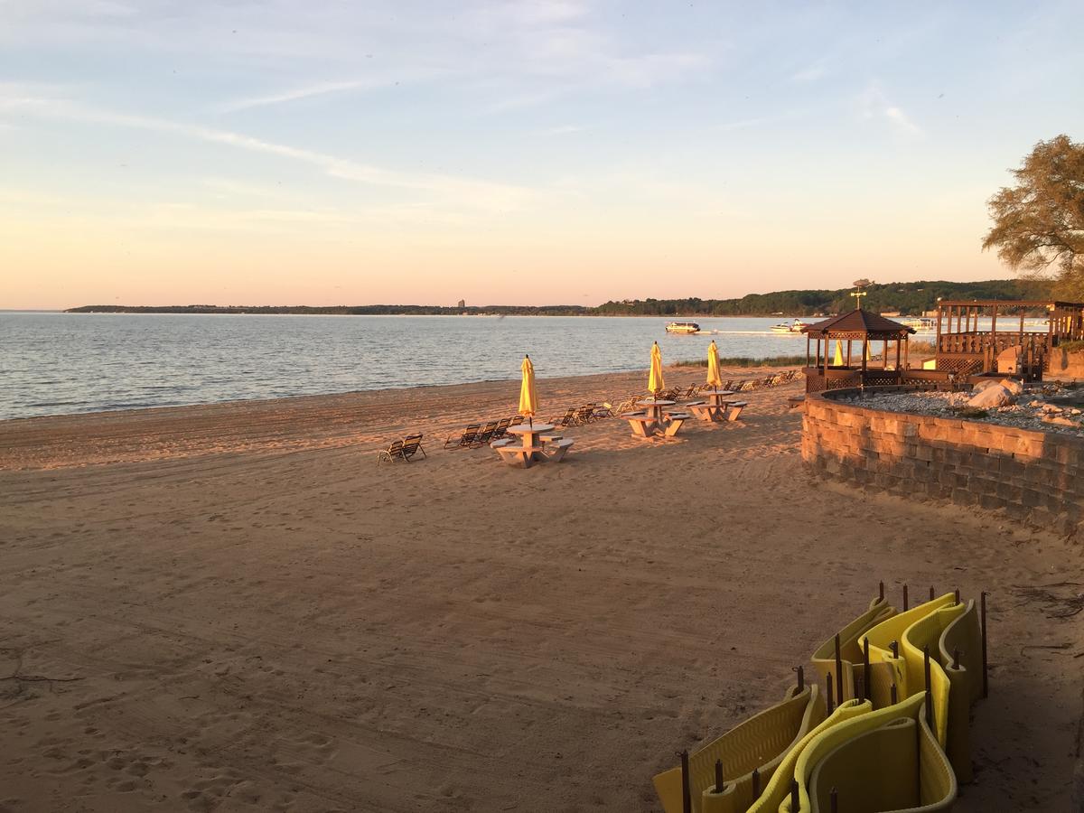 The Beach Haus - Traverse City - thumb 23