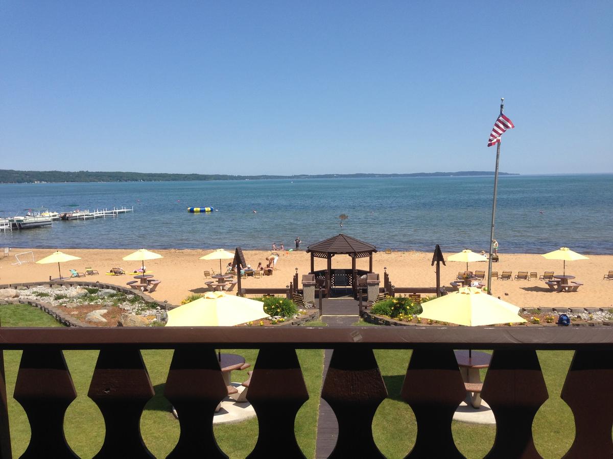The Beach Haus - Traverse City - thumb 16