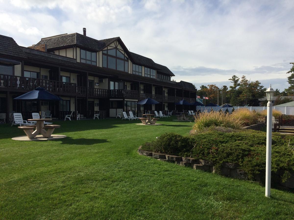 The Beach Haus - Traverse City - thumb 12