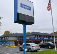 Americas Best Value Inn  Suites Grand Rapids - Tourism Bookings