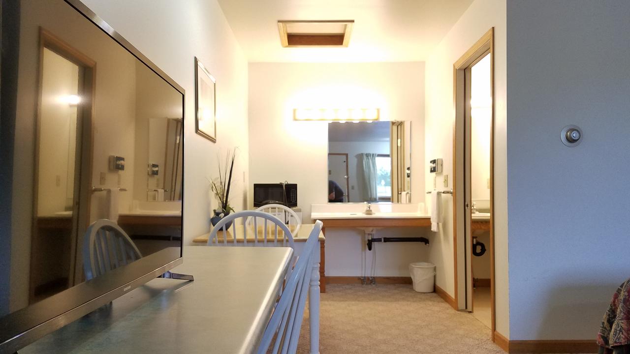 Village Inn Motel - thumb 17