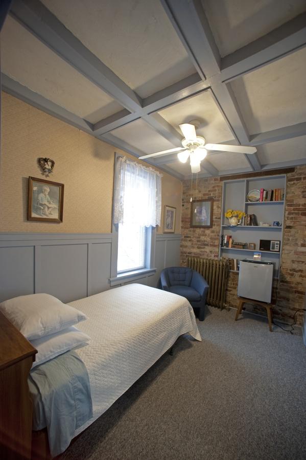 Historic Hotel Nichols - thumb 14