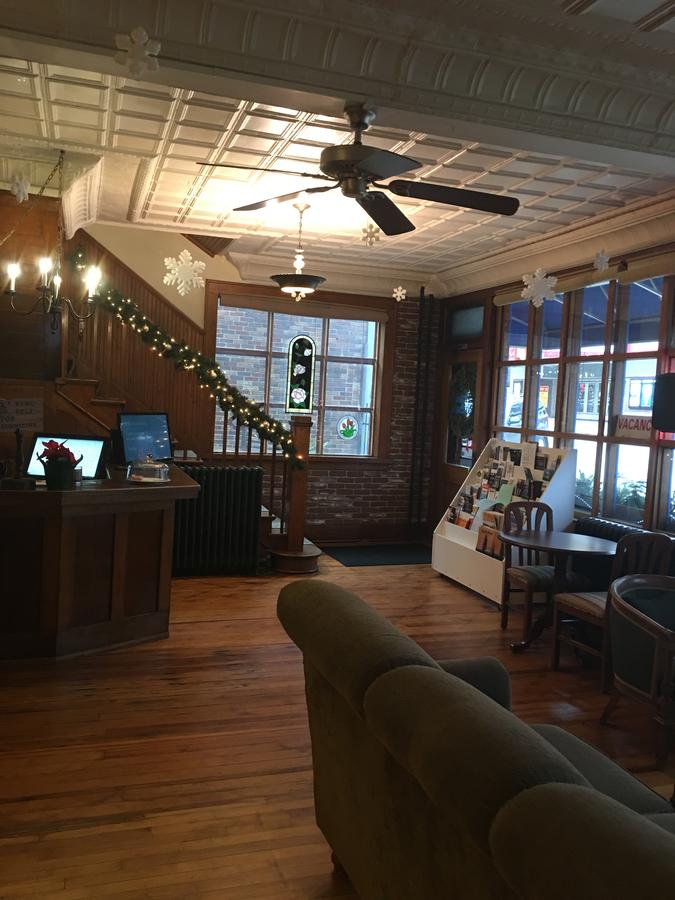 Historic Hotel Nichols - thumb 26