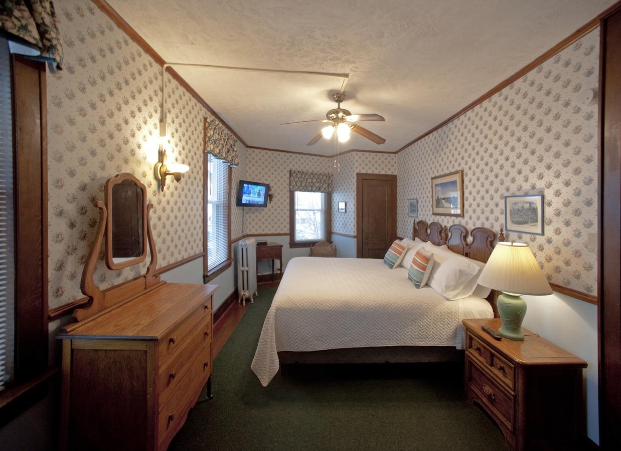 Historic Hotel Nichols - thumb 10