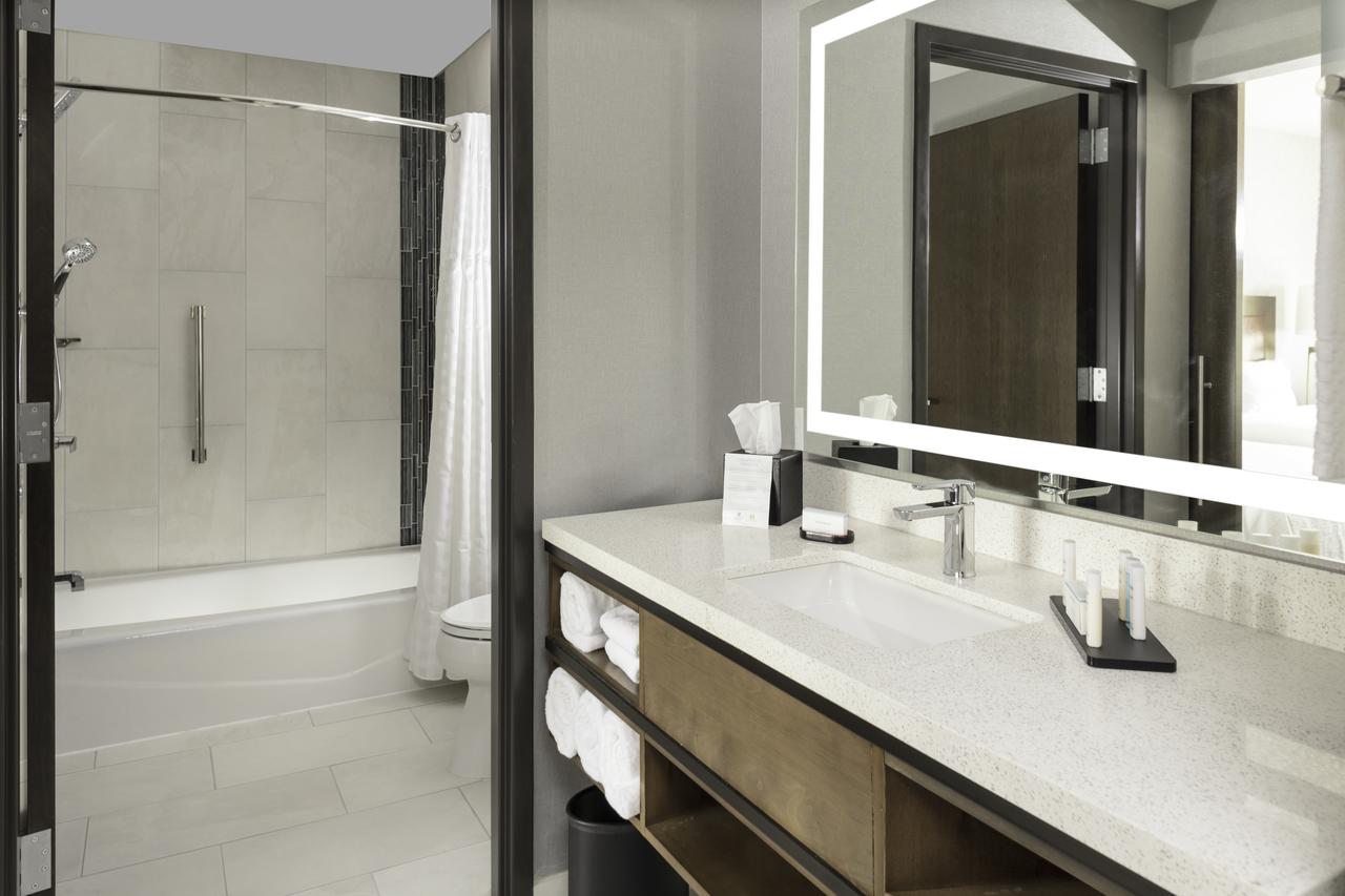 Embassy Suites By Hilton Grand Rapids Downtown - thumb 14