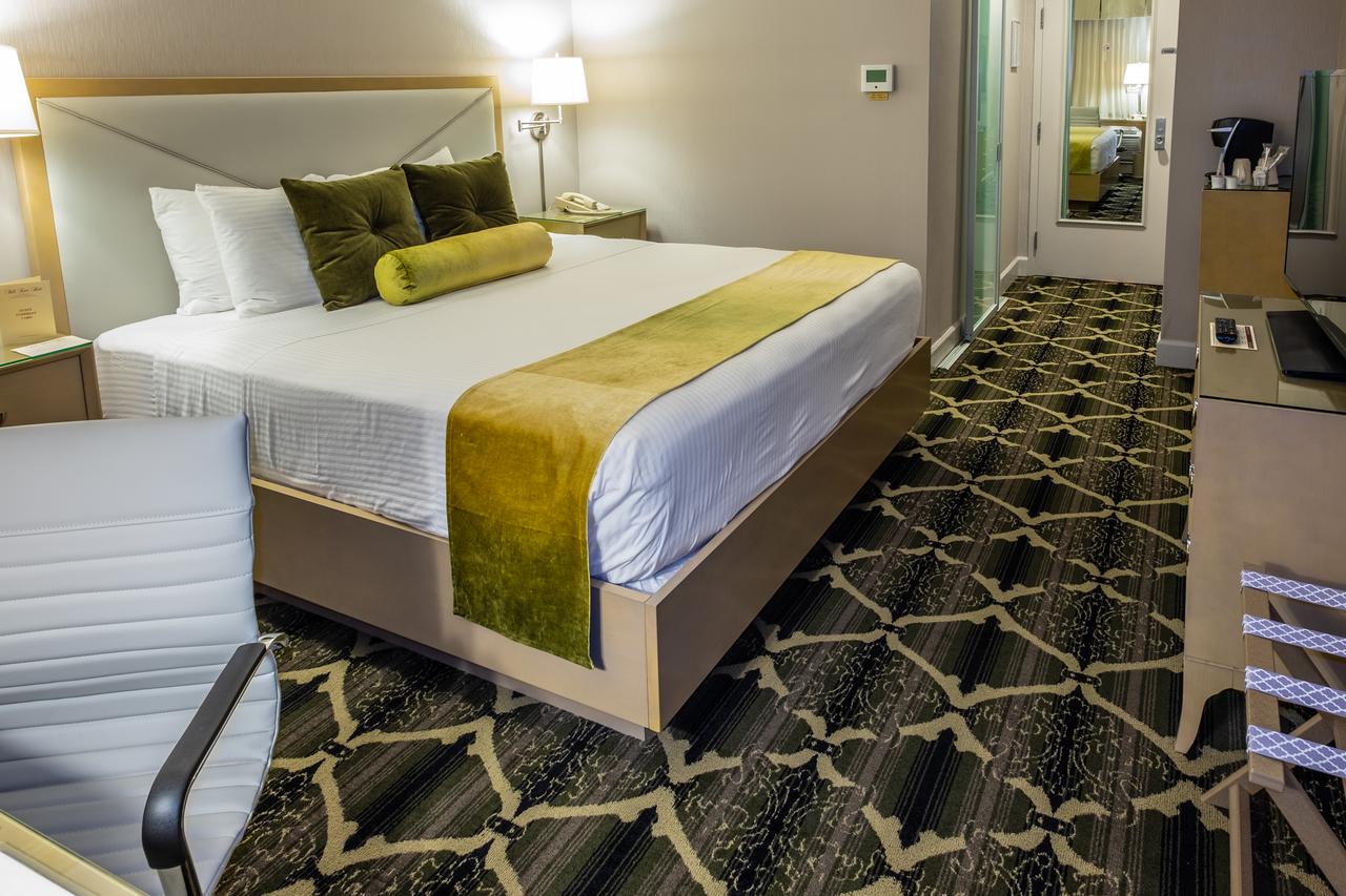 Bell Tower Hotel - thumb 13