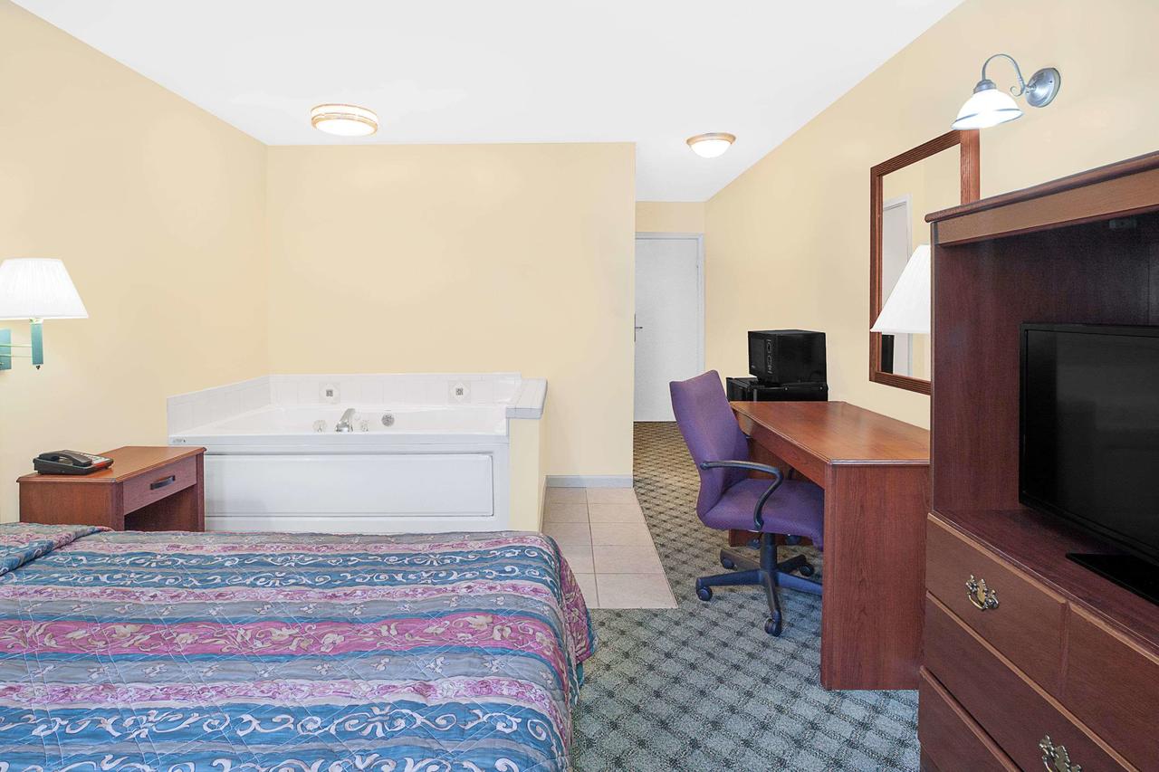 Knights Inn Kalamazoo - thumb 27