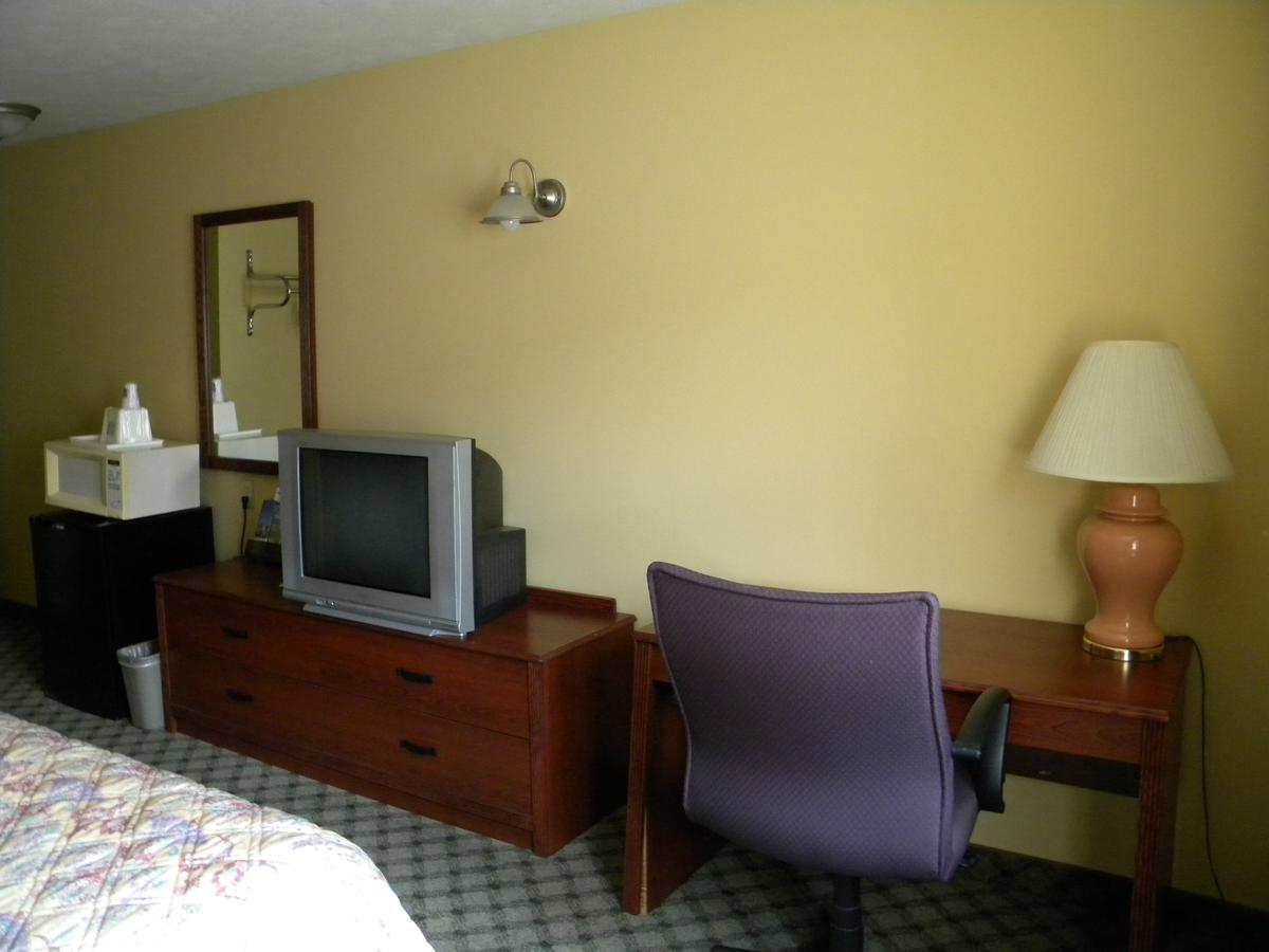 Knights Inn Kalamazoo - thumb 4