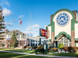 Mackinaw City Clarion Hotel Beachfront