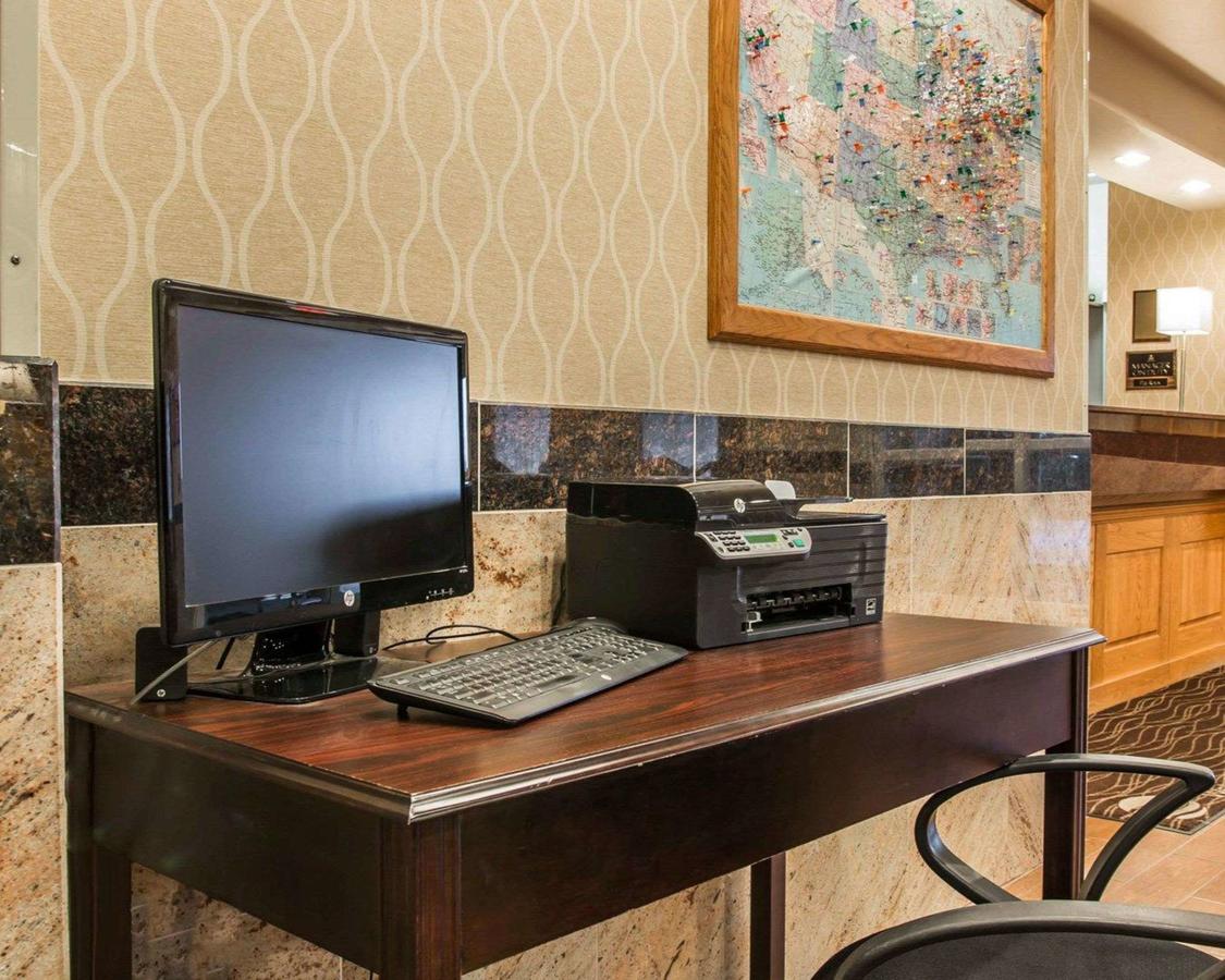 Comfort Inn & Suites Fenton - thumb 42