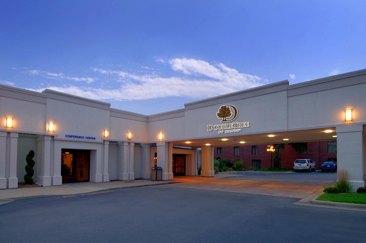 DoubleTree By Hilton Grand Rapids-Airport - thumb 0