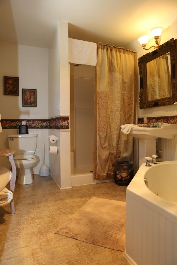 Martha's Vineyard B & B - thumb 4