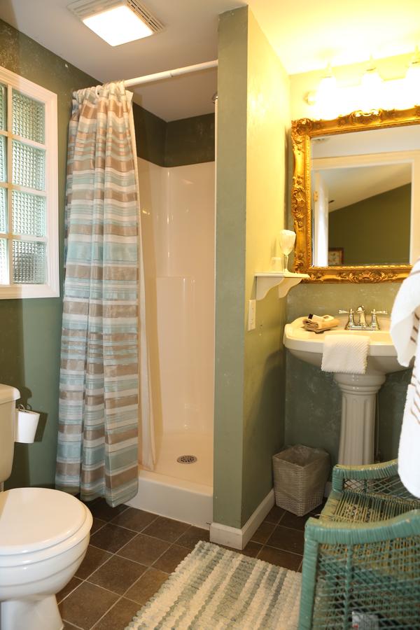 Martha's Vineyard B & B - thumb 6