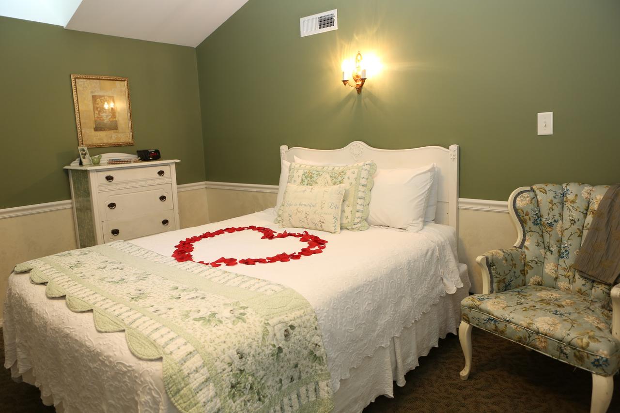 Martha's Vineyard B & B - thumb 7