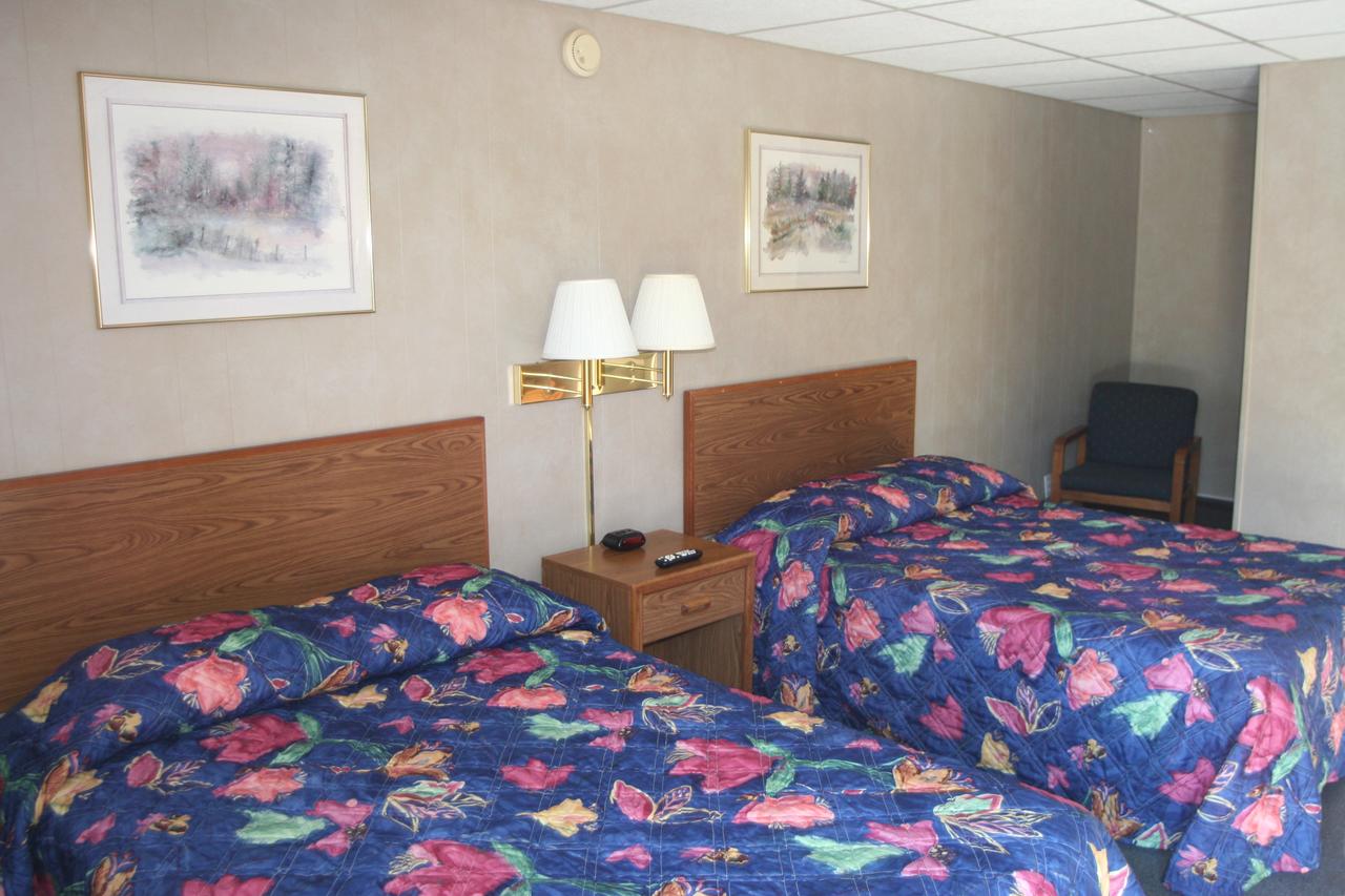 Bluffs Inn - thumb 11